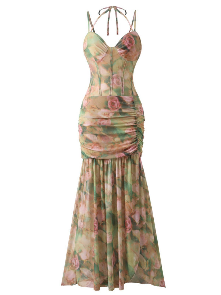 Kleid aus den 1930er Jahren mit Rosenmuster, Fischgrätmuster, Raffungen und Schlitz
