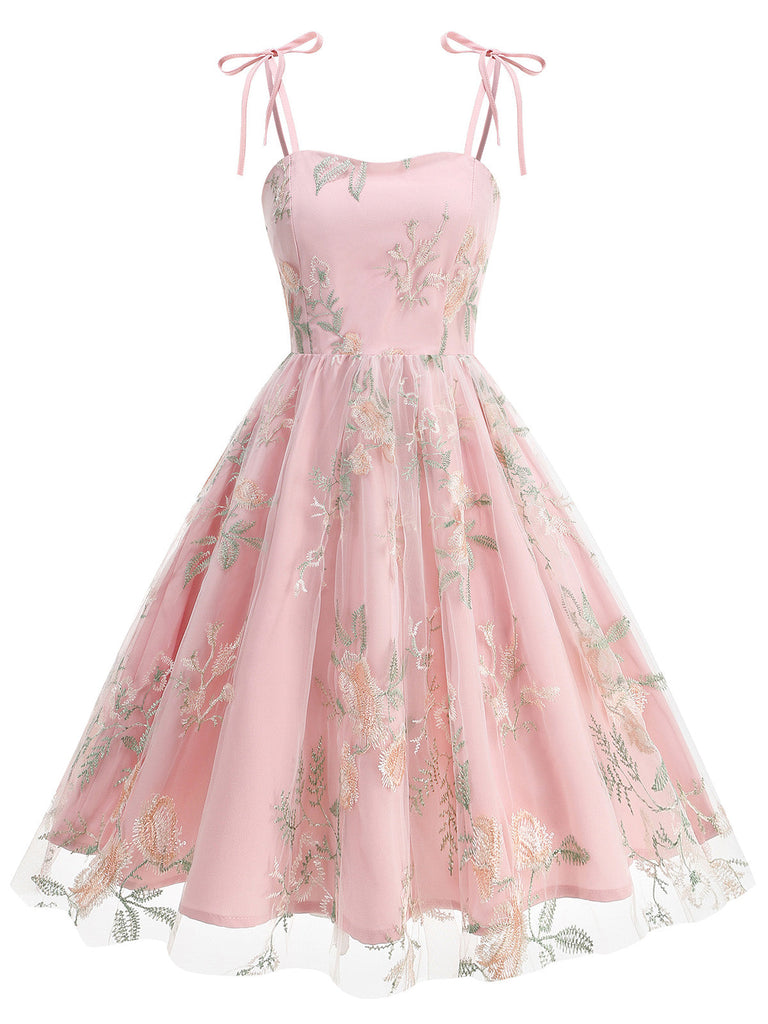 50er Kleid mit Blumen und Stickerei