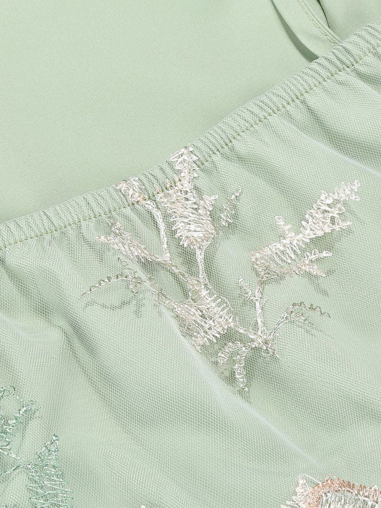 50er Kleid mit Blumen und Stickerei