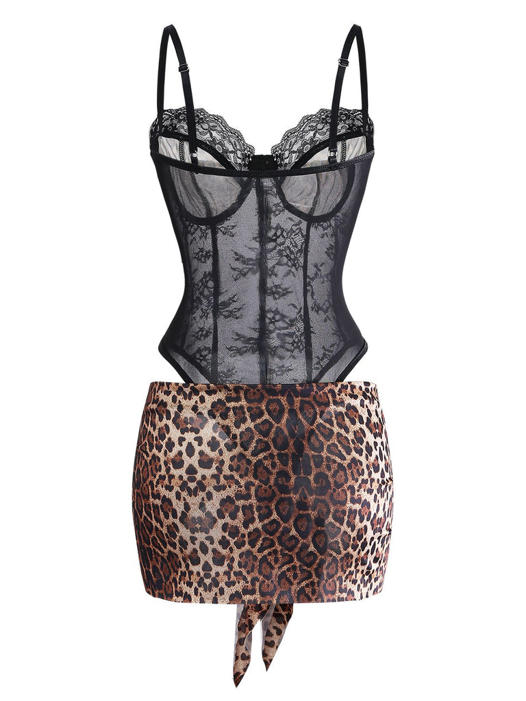 Vorderseite: Leoparden-Spitzenbody mit Schürze im eleganten Vintage-Stil der 1980er Jahre, perfekt für Liebhaberinnen von Vintage-Mode.