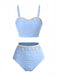 Vorderseite: 3-teiliges blaues Bikini-Set aus speziellem Muschelstoff im Stil der 1940er Jahre – zeitlose Schönheit, perfekt für Liebhaber von Vintage-Mode