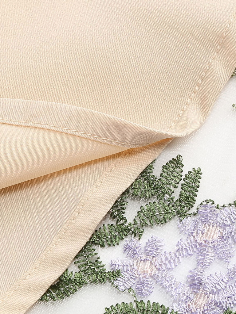 1950er Bestickt Netz Schnürung Herzförmiger Hals Kleid