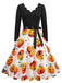 50er Halloween-Kleid mit Kürbis- und Sternmotiv sowie Blütenkragen