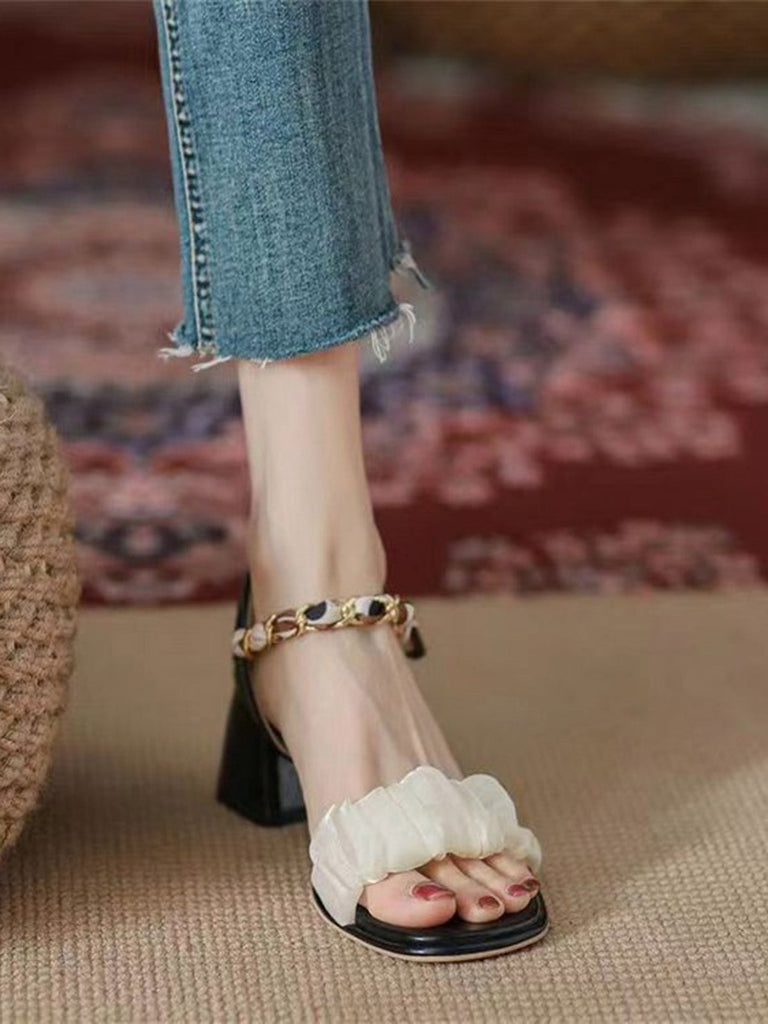 Sandalen mit High Heel und Knöchel in Schwarz & Weiß