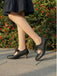 Retro Stage Vintage-Mary-Jane-Pumps mit zarter Spitzenschleife für elegante Anlässe.
