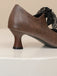 Retro Stage Vintage-Mary-Jane-Pumps mit zarter Spitzenschleife für elegante Anlässe.