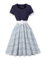 Dunkelblaues 50er Swingkleid mit geometrischem Muster und Gürtel