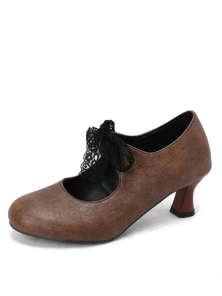 Retro Stage Vintage-Mary-Jane-Pumps mit zarter Spitzenschleife für elegante Anlässe.