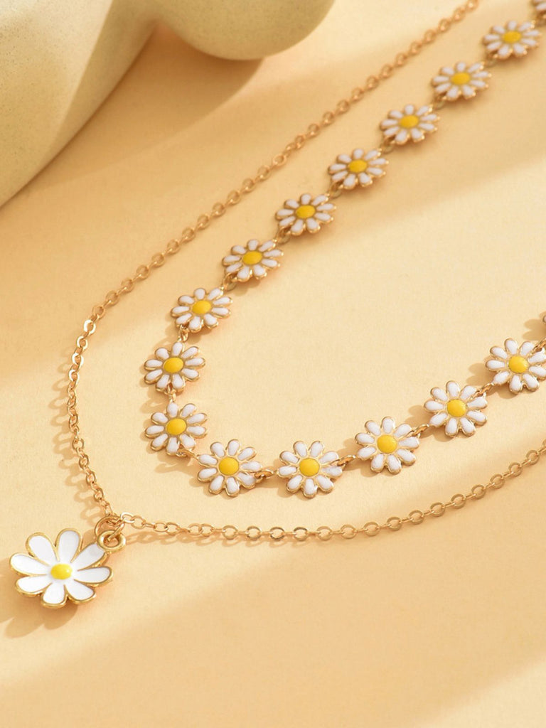 Goldene Halskette – Vintage-Mode, Retro-Stil, glamouröses Gold