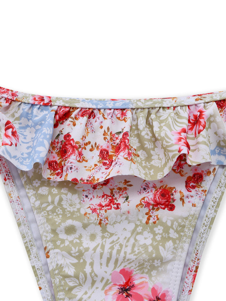 Grüner Vintage-Bikini mit Rüschen im Stil der 1950er Jahre mit Blumenmuster – Vintage-Mode, Retro-Stil