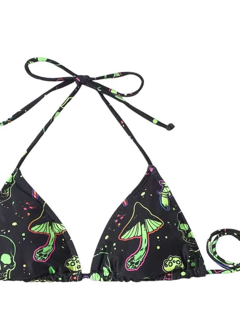 Grünes 60er Netz-Bikini-Set mit Neckholder und Totenkopf