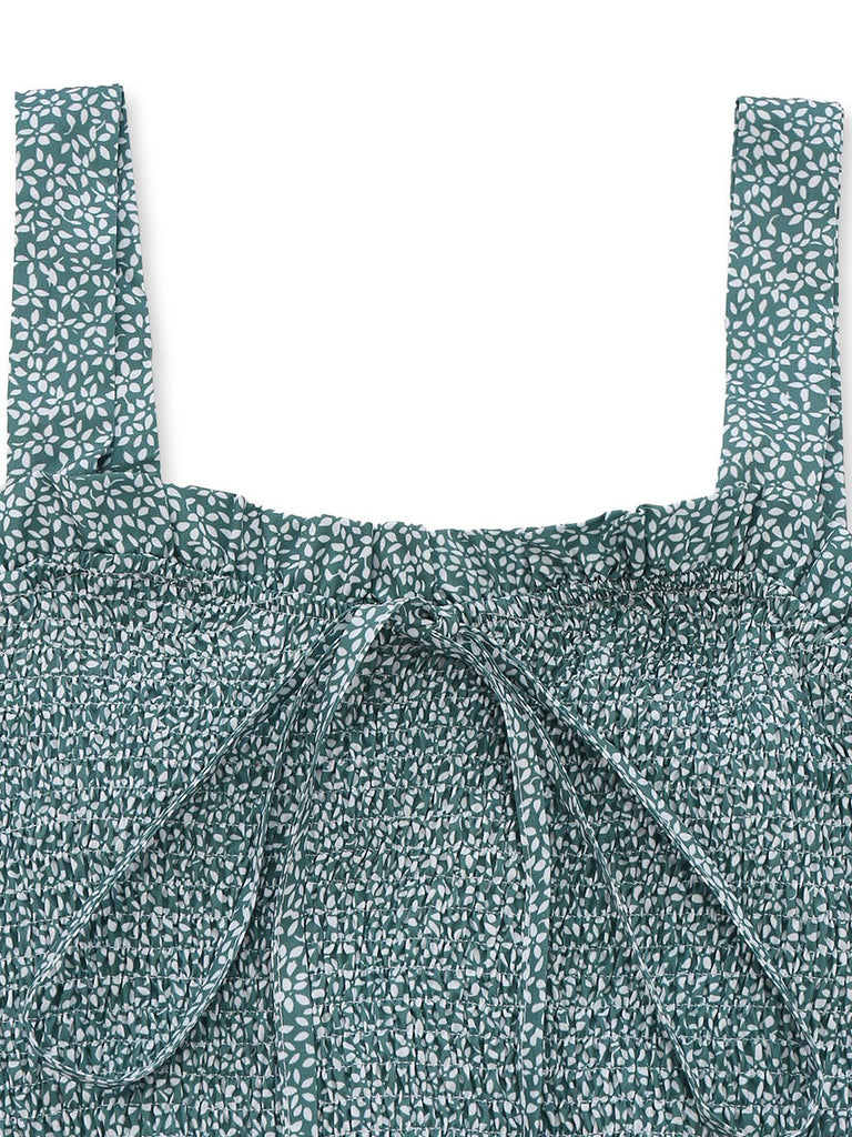 Wiederverwendbare Tasche mit grünem Blumenmuster auf weißem Hintergrund