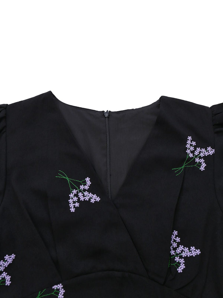 Schwarz 1940er Lila Blumen Stickerei V-Ausschnitt Kleid