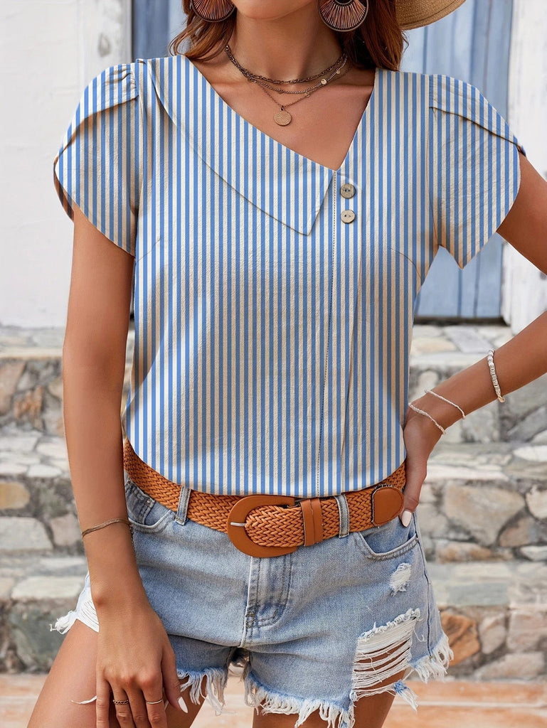 Hellblaue 60er Bluse mit V-Ausschnitt und Streifen
