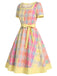 Hellgelbes 50er Kleid mit Eckiger Ausschnitt und Herz