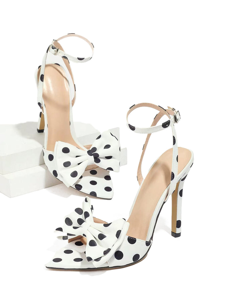 Retro Schuhe mit Polka-Dots und Schleife