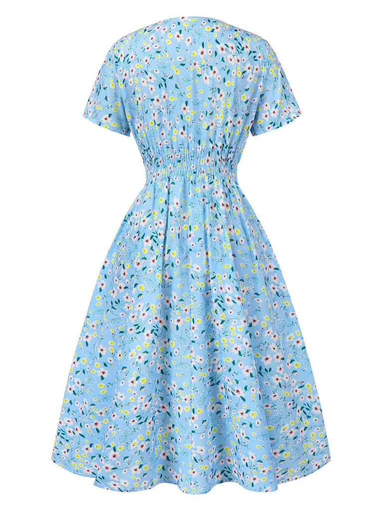 Himmelblau 1950er Blumen V-Ausschnitt Gesmokt Kleid