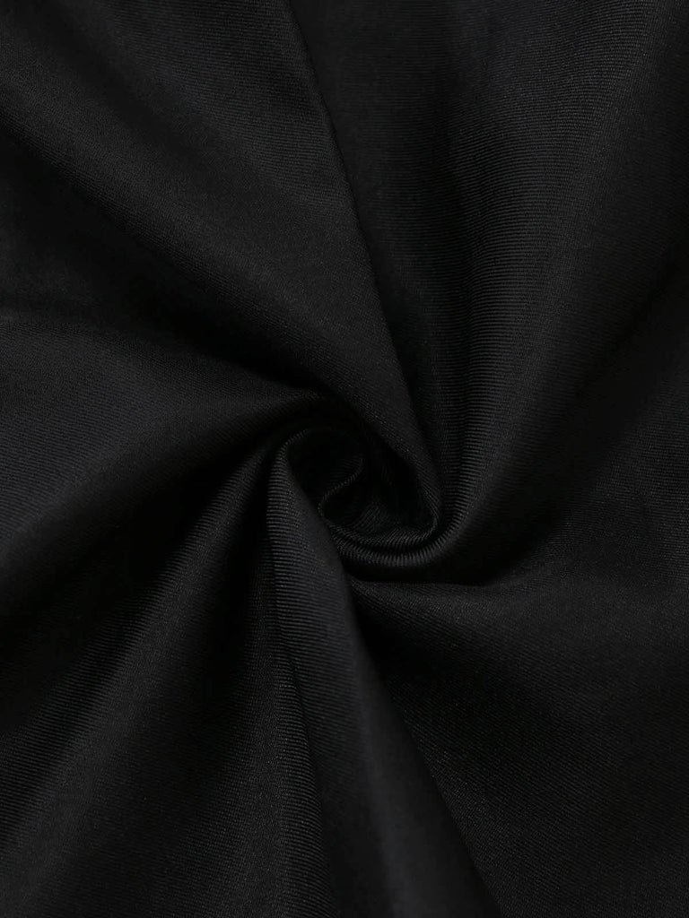 50er Kleid mit Eckiger Ausschnitt und Blumen