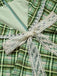 Grünes 40er Swingkleid mit Schleife und Gingham