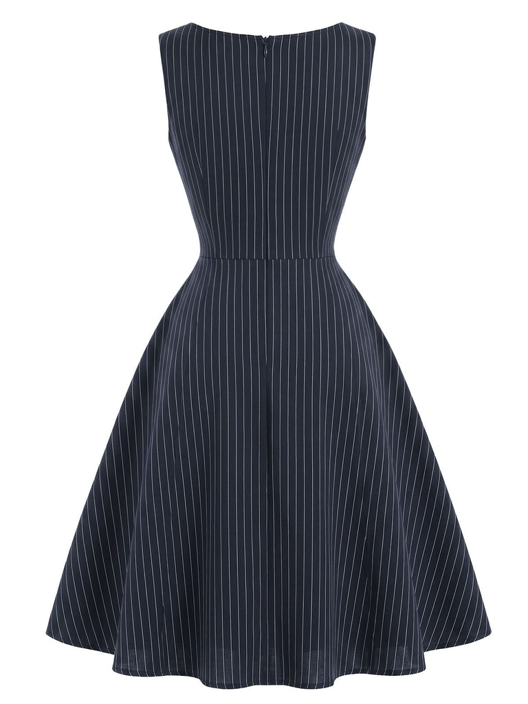 Tiefblaues 50er Kleid mit Nadelstreifen und Capelet