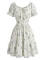 50er Kleid mit Blumenmuster und Rüschenärmeln