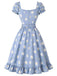 Hellblaues 50er Kleid mit Herzausschnitt und Blumen