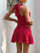 Roter 60er Rock mit Polka-Dots und Neckholder-Top
