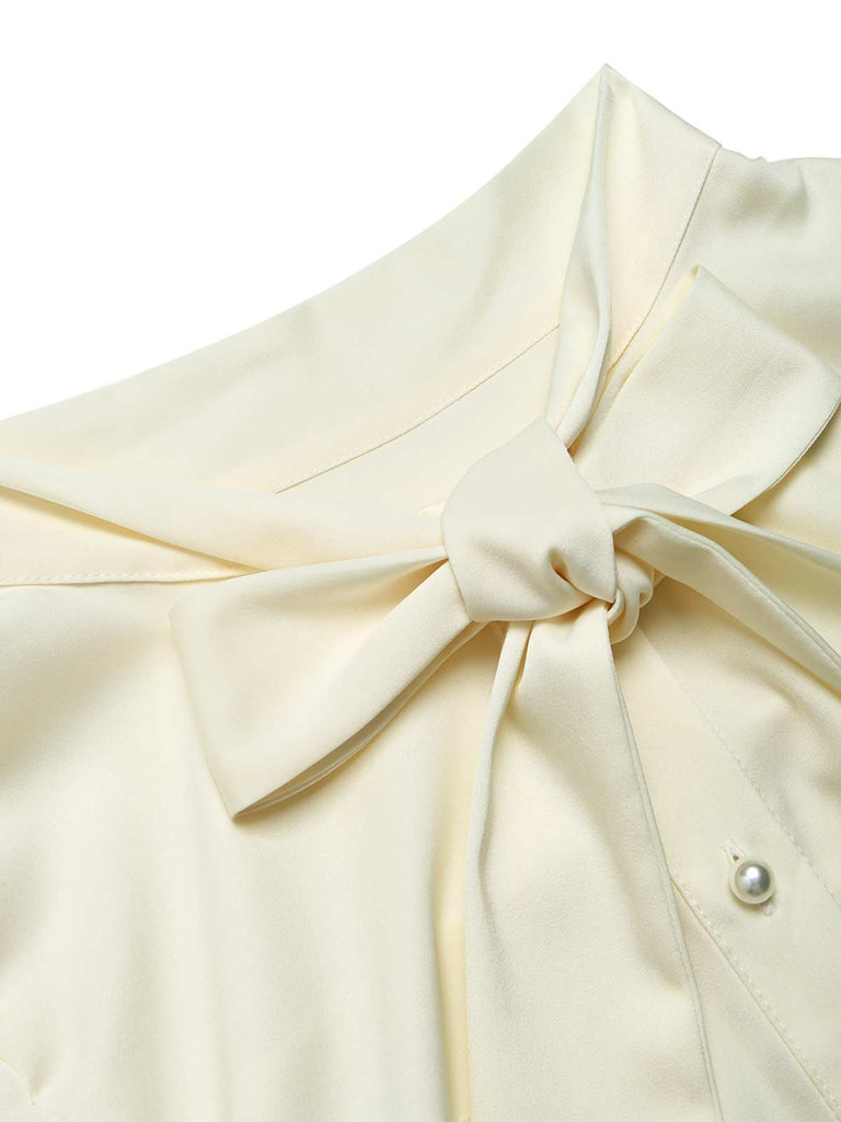Cremefarbene 40er Bluse mit Schleife und Langarm