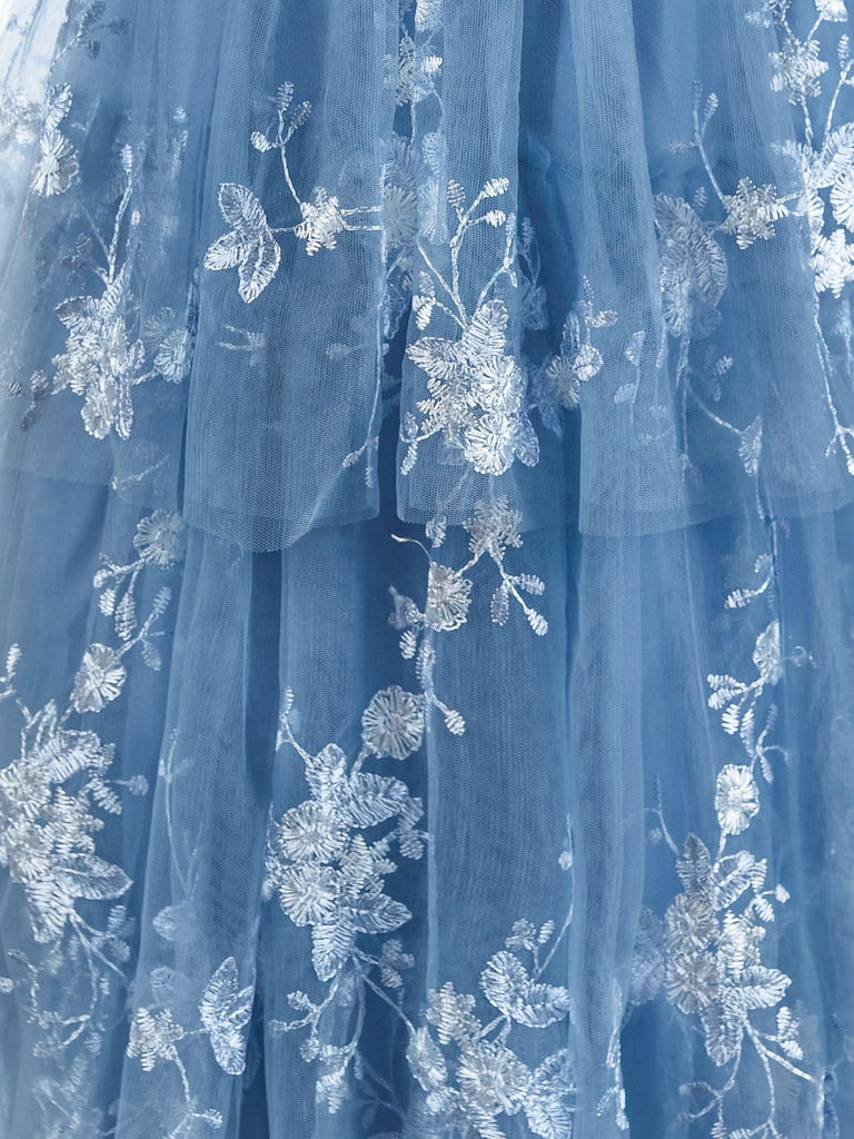Blaues 30er Maxikleid mit Neckholder und Spitze