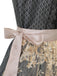 Schwarzes 50er Oktoberfest-Dirndl-Set mit Spitzentop und Blumenschürze