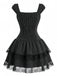 Schwarzes 70er Korsettkleid mit Nadelstreifen und Spitze