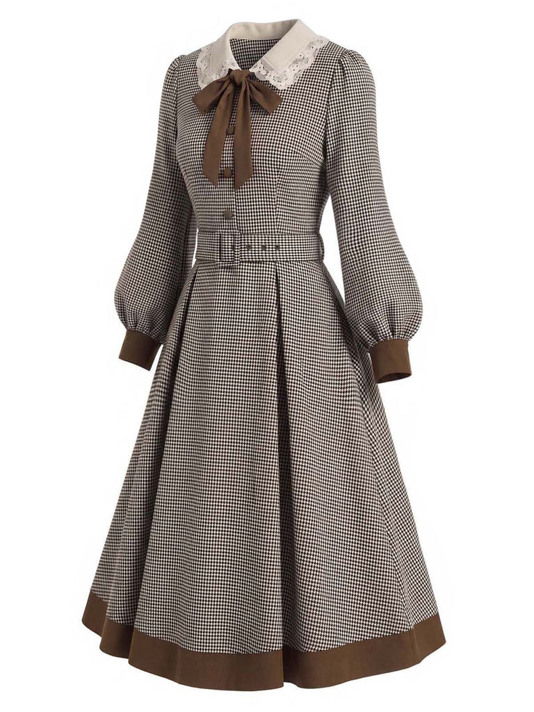 Hellbraunes 50er Hahnentrittkleid mit Schluppe und Gürtel