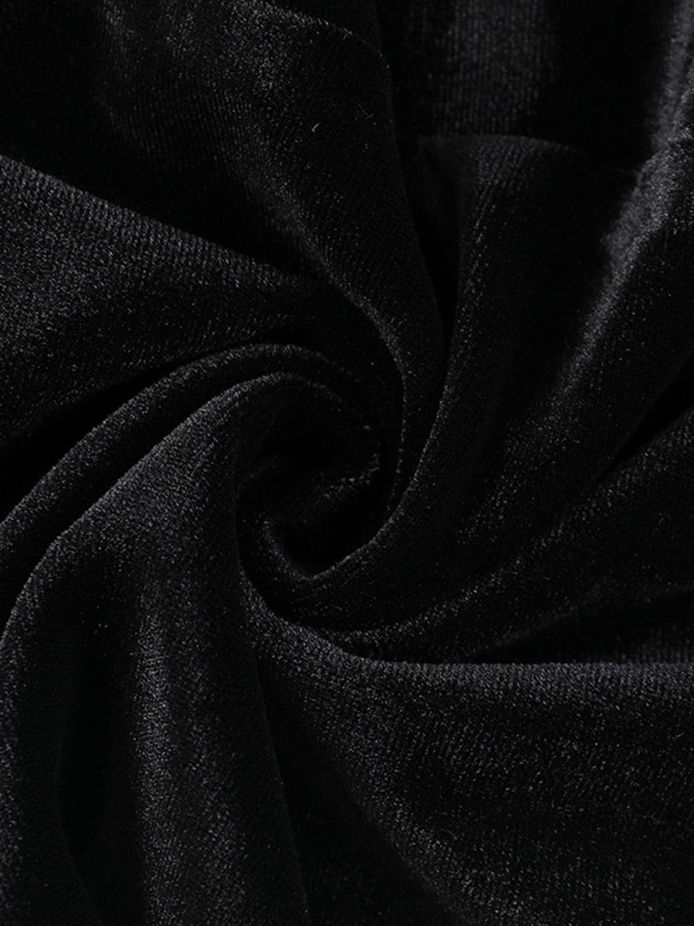 Schwarzes 70er Gothic Samtkleid mit Spitze und Fledermausärmeln