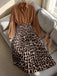 50er Shirtkleid mit Leoparden-Print und Plisseefalten