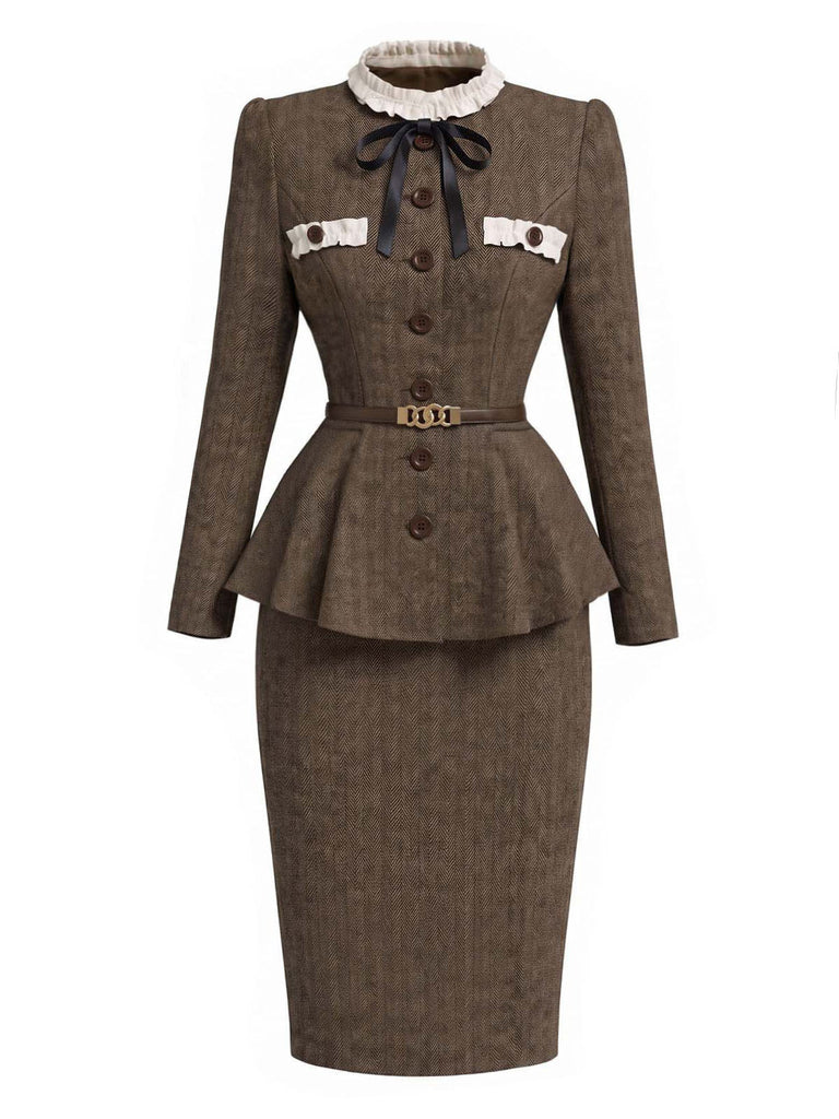Hellbraunes 40er Fischgrät-Tweed-Set aus Rüschenjacke mit Stehkragen und Bleistiftrock