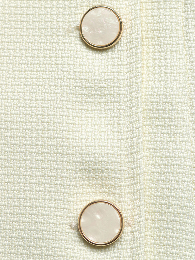Beige 60er Minikleid mit plissierten Manschetten und Knopfleiste