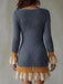 Blaues 60er Strick-Minikleid mit Spitzenbesatz und V-Ausschnitt