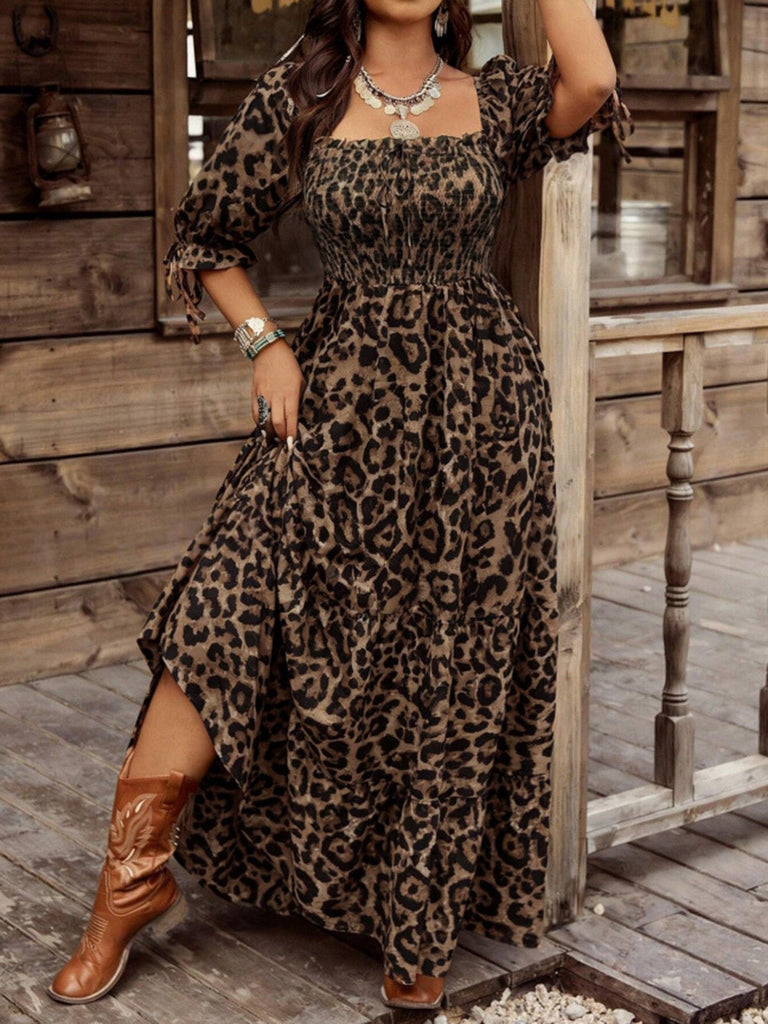[Übergröße] Braunes 70er gesmocktes Maxikleid mit Leopardenprint und Karreeausschnitt