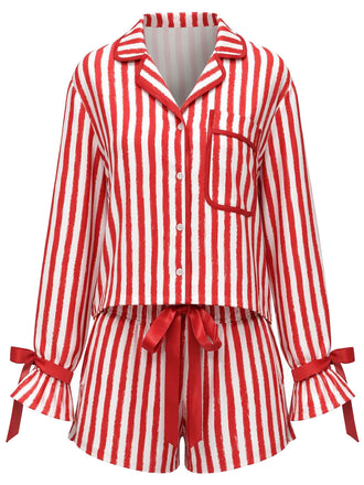 Roter & weißer 50er Shorty-Pyjama mit Längsstreifen und Schleifenbändern