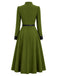 Grünes gegürtetes 40er Kleid mit Schluppe und Kontrastmanschetten