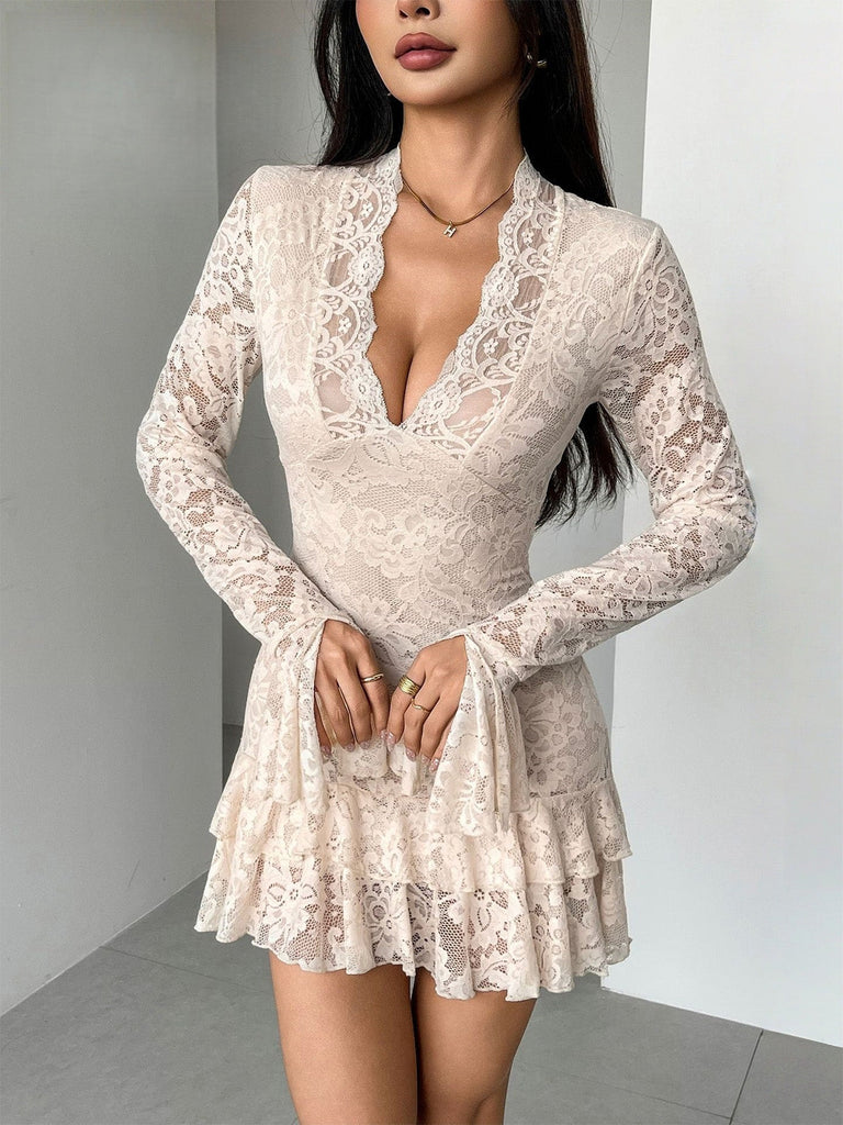 Cremefarbenes 70er Spitzen-Bodycon-Kleid mit V-Ausschnitt und Volant