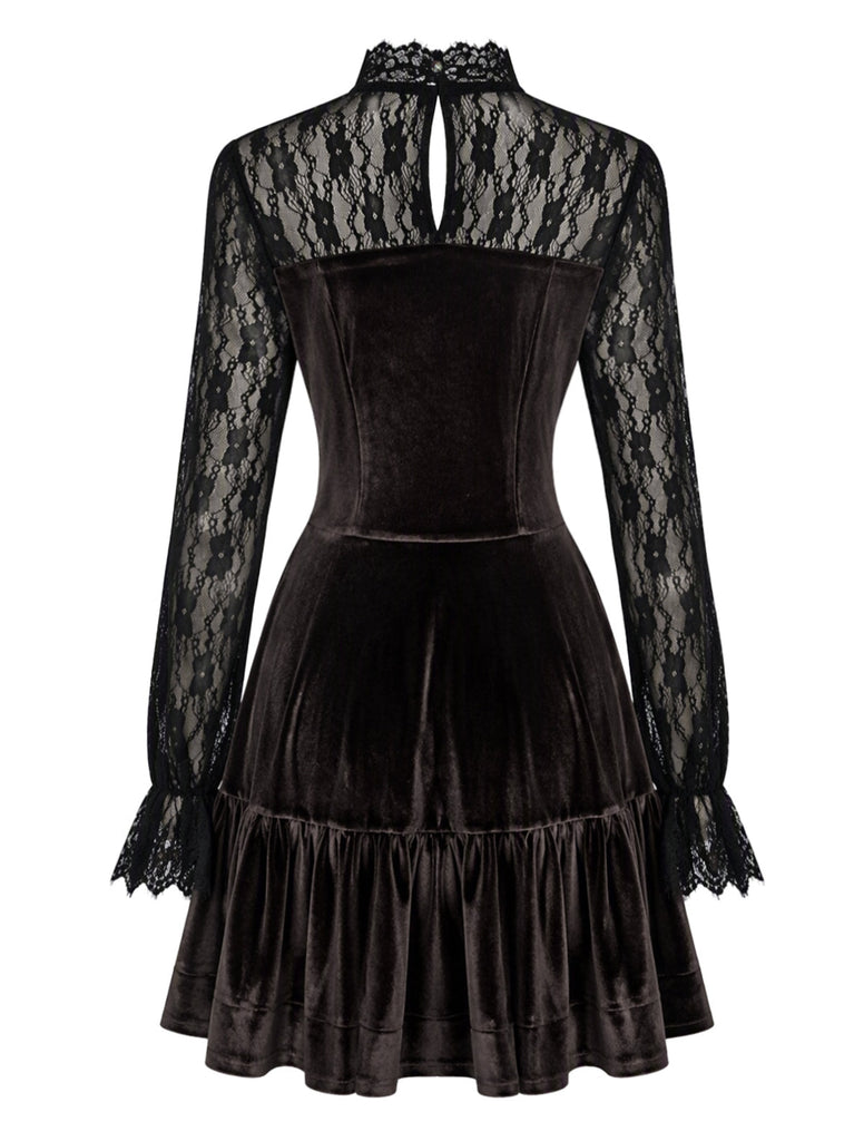 Braunes 70er Samt-Minikleid mit Spitzeneinsätzen und Volantsaum