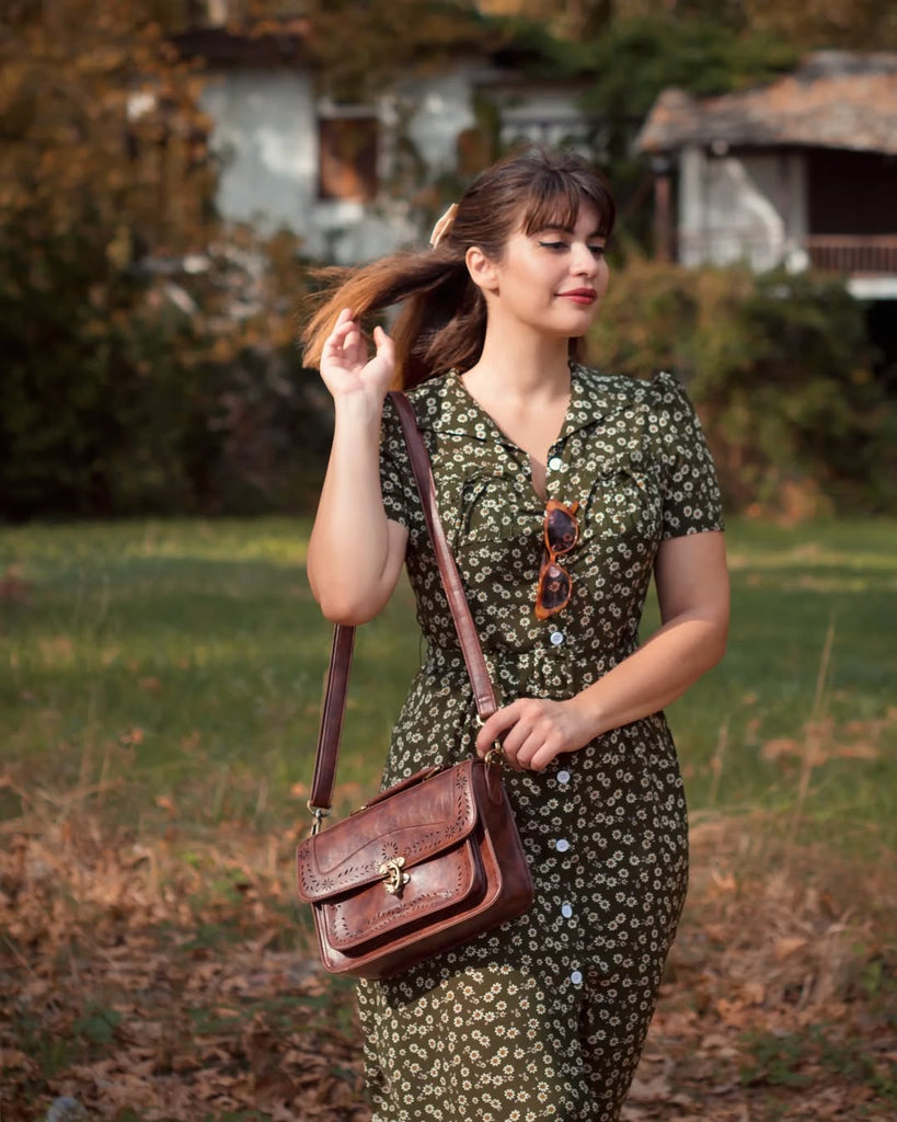 Grün 1950er Revers Blümchen Kleid mit Knöpfen