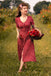 Weinrot 1940er V-Ausschnitt Ditsy Blumen Kleid