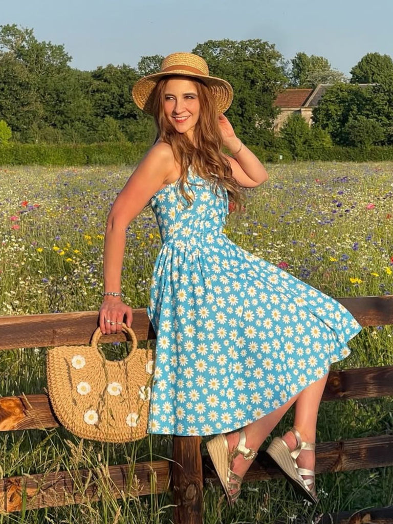 Blau 1950er Halter Spitze Gänseblümchen Kleid