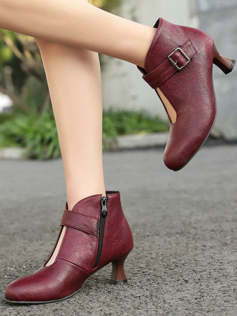 Boots mit Cut-out und Blockabsatz
