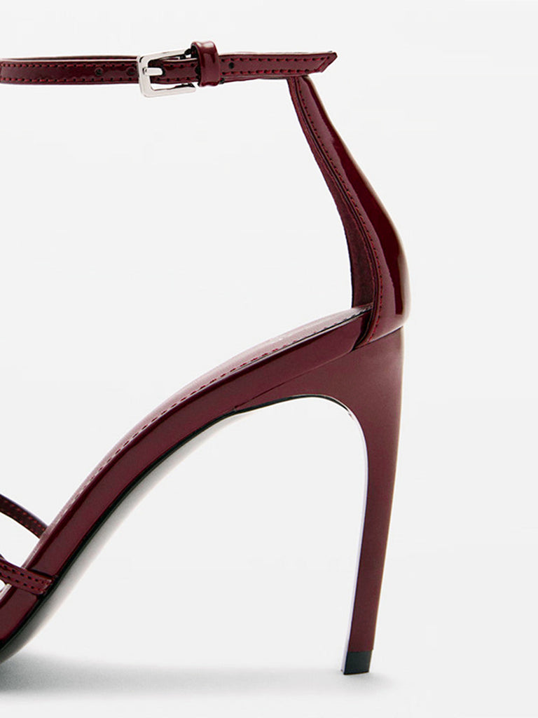 Weinrote Vintage Sandalen mit Spitz und High Heel