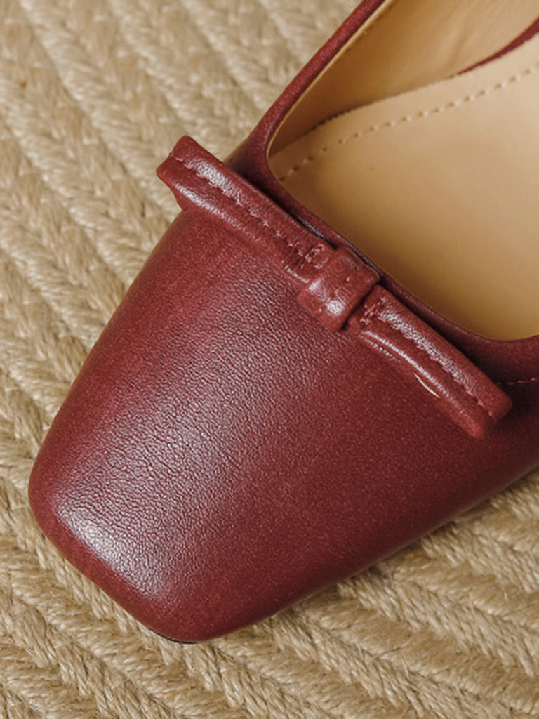 Burgunderrote Vintage Ballerinas mit Schleife und Zehen