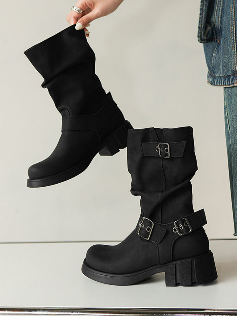 Mehrfarbige Boots mit Blockabsatz und Schnalle