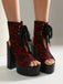 Schuhe mit Schnürung und Spitze